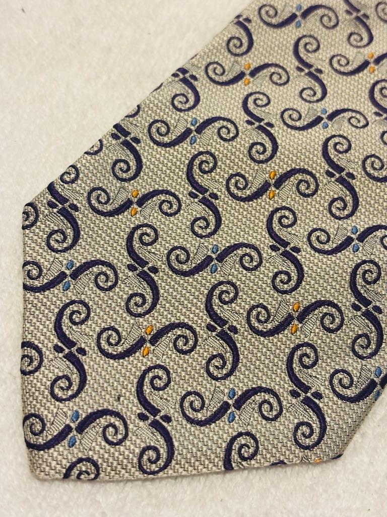 Brand New Stylish High Quality Tie By Mark Pendleton